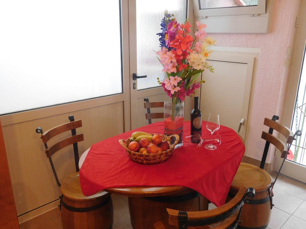 Apartments Obelix Пула Екстериор снимка